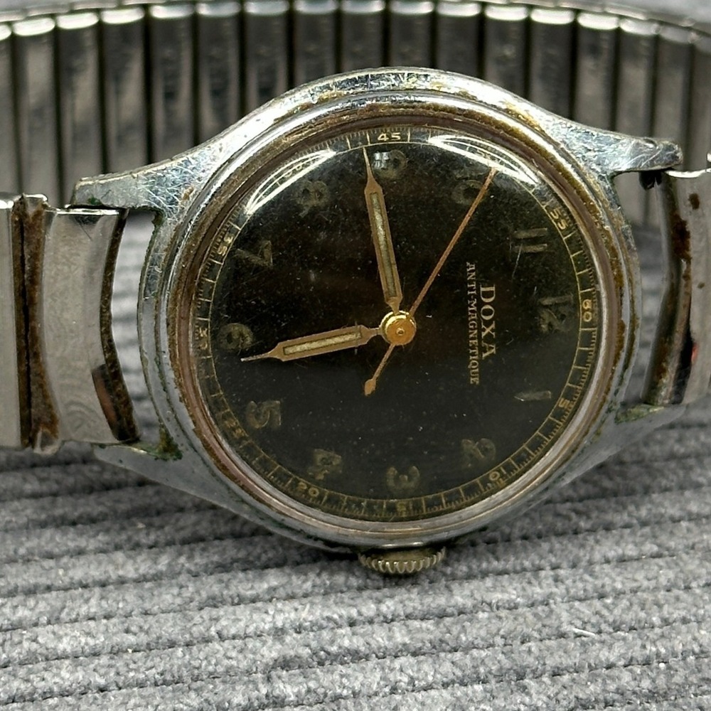 Vintage Doxa Anti-Magnetique Black Dial Manual Wind Watch Expansion Band 28mm